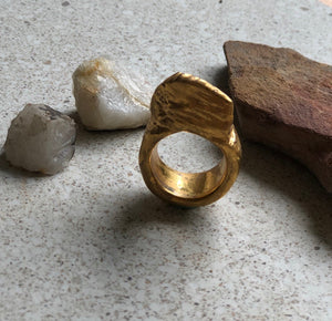 Rock Ring, Gold