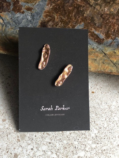 Oblong coral studs